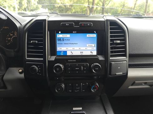 Used 2018 Ford F150 XL w/ Equipment Group 101A Mid AWD/4WD image 14