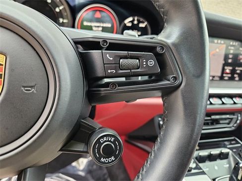 Used 2021 Porsche 911 Carrera S image 25