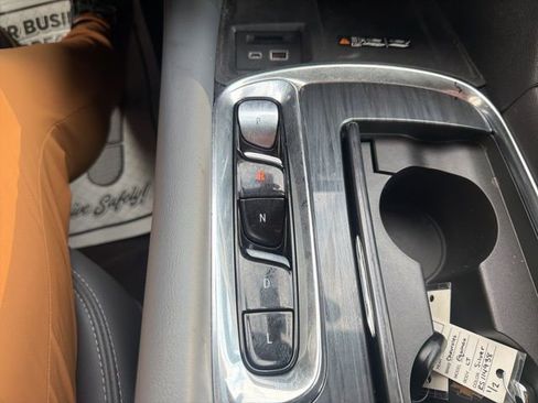 Certified 2023 Buick Enclave Essence FWD image 30