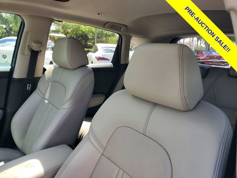 Used 2025 Honda HR-V EX-L image 15