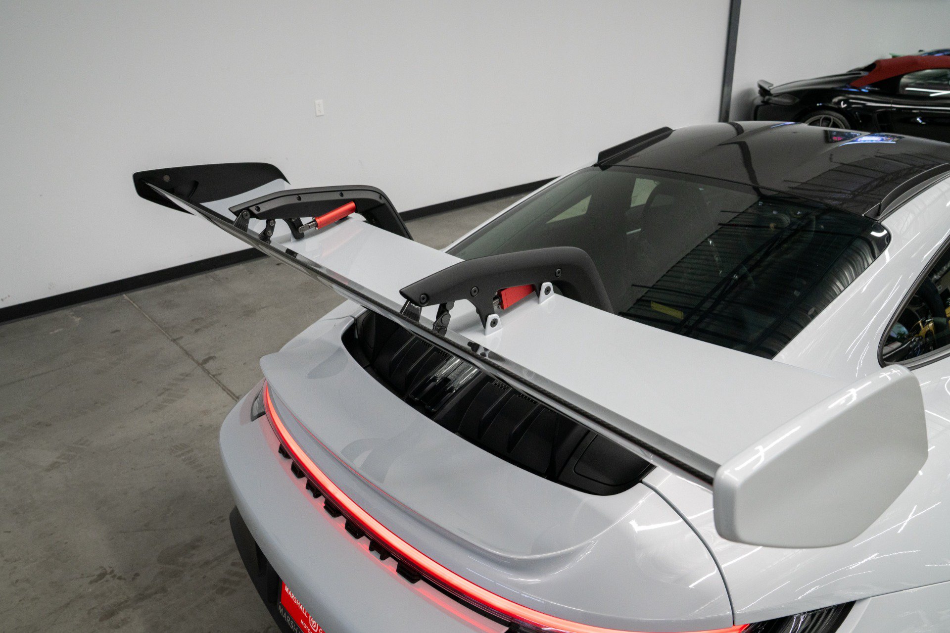 Used 2025 Porsche 911 GT3 RS RWD image 11