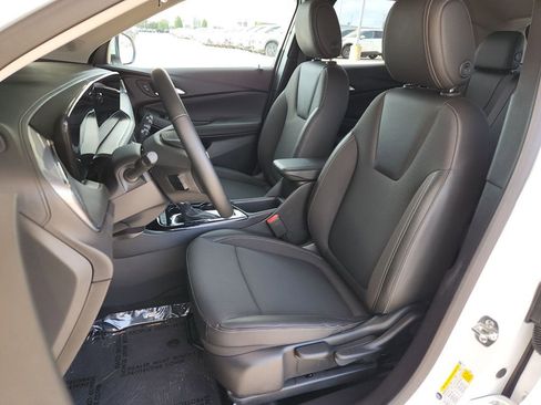 Used 2025 Buick Encore GX Preferred image 12