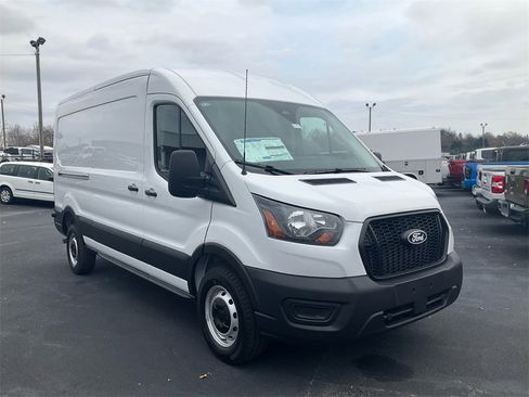 New 2026 Ford Transit 250 Base image 3