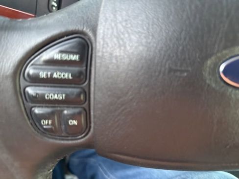 Used 2005 Ford F250 Lariat image 35