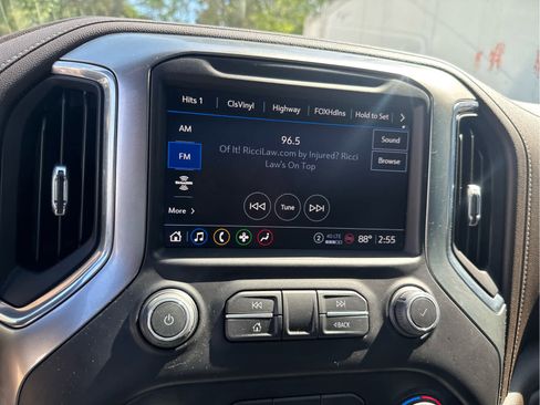 Used 2022 Chevrolet Silverado 1500 LT Trail Boss w/ LT Trail Boss Premium Package image 34