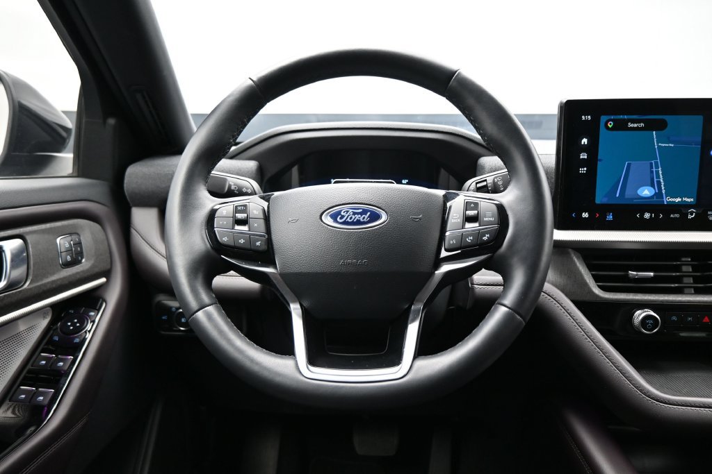 Used 2026 Ford Explorer Platinum AWD/4WD image 15