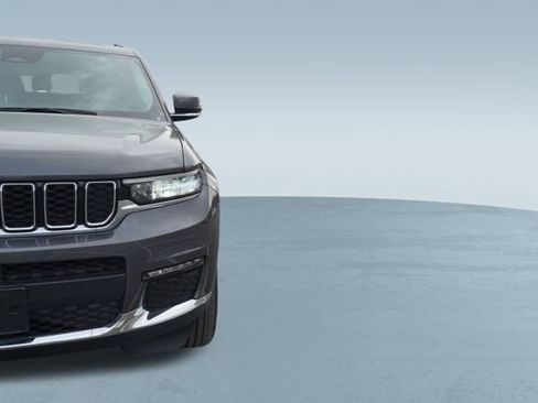 Used 2022 Jeep Grand Cherokee L Limited image 41