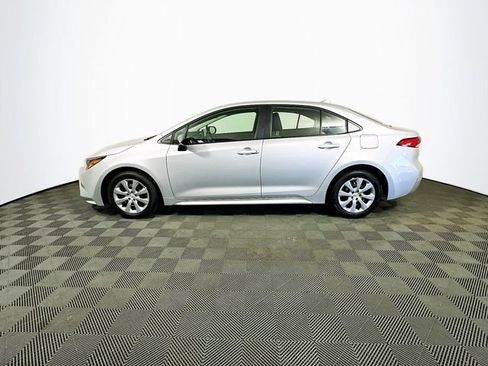 Certified 2025 Toyota Corolla LE image 5