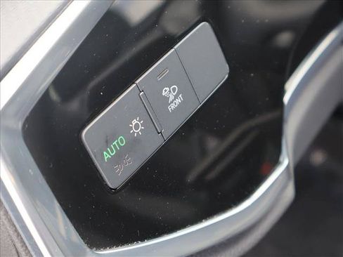 Used 2023 Audi Q3 2.0T Premium w/ Convenience Package AWD/4WD image 13