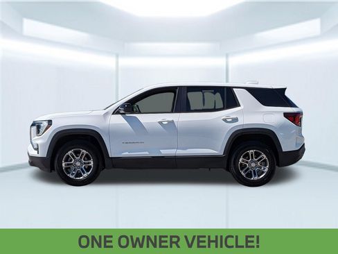 Used 2025 GMC Terrain Elevation AWD/4WD image 2