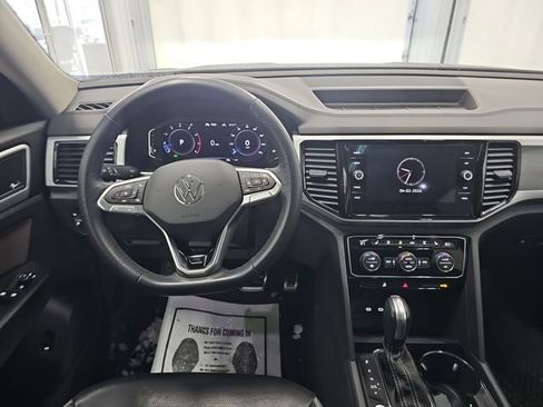 Used 2023 Volkswagen Atlas SEL Premium image 13