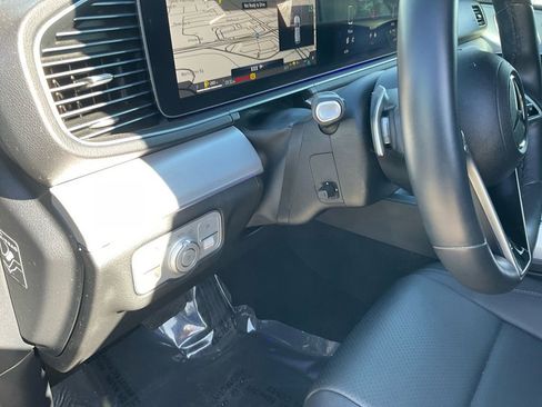 Used 2024 Mercedes-Benz GLE 450e 4MATIC image 14