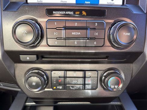 Used 2018 Ford F150 XLT w/ Equipment Group 302A Luxury image 23