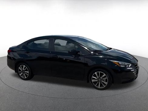 Used 2025 Nissan Versa SV w/ Trunk Package FWD image 16