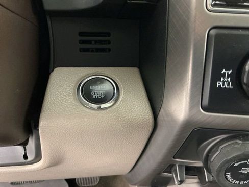 Used 2019 Ford F150 Limited AWD/4WD image 24
