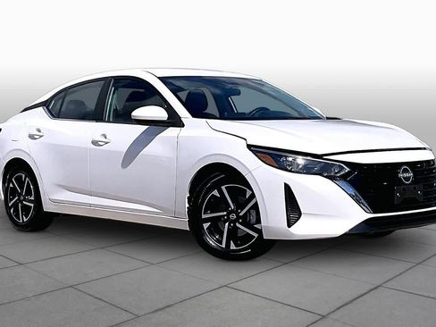 Used 2024 Nissan Sentra SV image 4