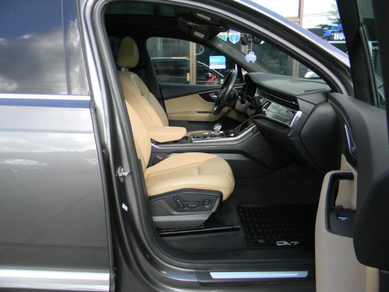 Used 2022 Audi Q7 2.0T Premium Plus w/ Premium Plus Package AWD/4WD image 16