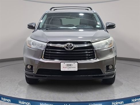 Used 2016 Toyota Highlander XLE image 3