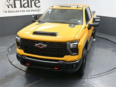 New 2026 Chevrolet Silverado 2500 ZR2 w/ LPO, Dark Essentials Package image 24