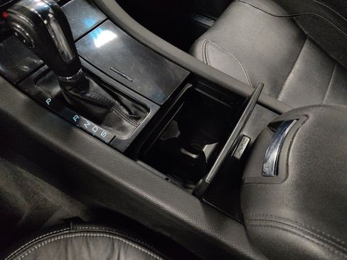 Used 2018 Ford Taurus Limited image 26