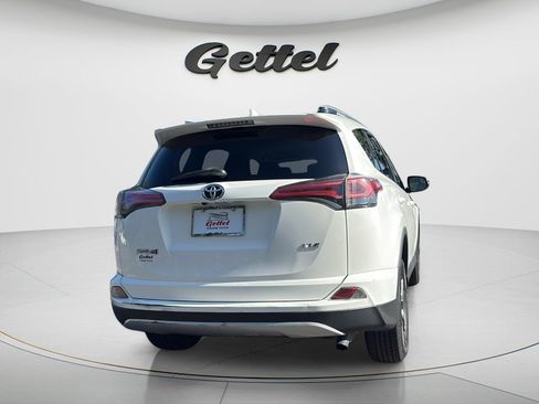 Used 2016 Toyota RAV4 XLE FWD image 9