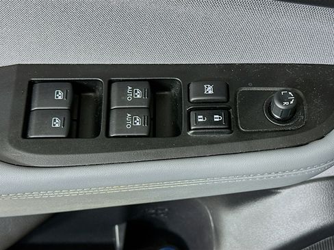 Used 2019 Subaru Outback 2.5i Premium image 15