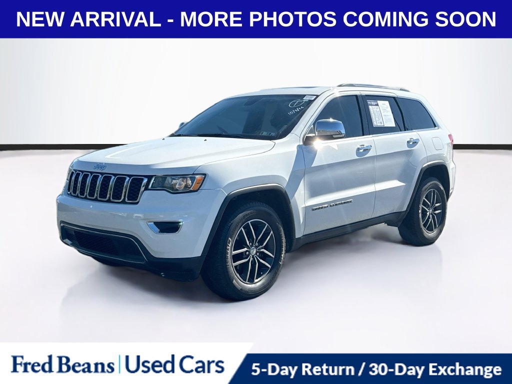 Used 2017 Jeep Grand Cherokee Limited AWD/4WD image 3