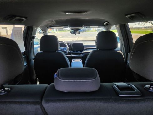 Used 2026 Chevrolet Equinox LT image 28