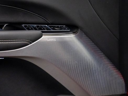 Certified 2024 Cadillac Lyriq Luxury image 19