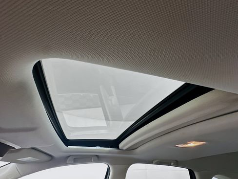 Used 2012 Honda CR-V EX image 25