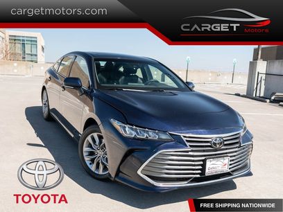Used 2021 Toyota Avalon XLE w/ Moonroof Package