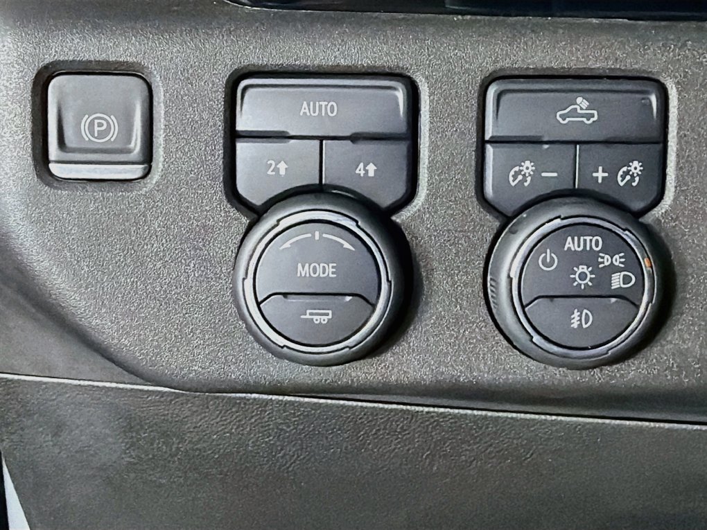 Used 2024 Chevrolet Silverado 1500 RST w/ Protection Package AWD/4WD image 15