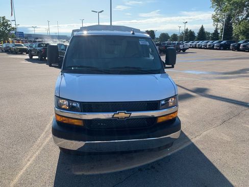 New 2025 Chevrolet Express 3500 w/ Power Convenience Package image 10