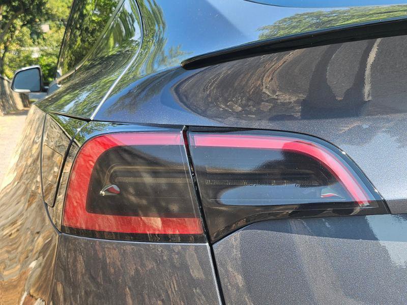 Used 2023 Tesla Model Y Long Range AWD/4WD image 29