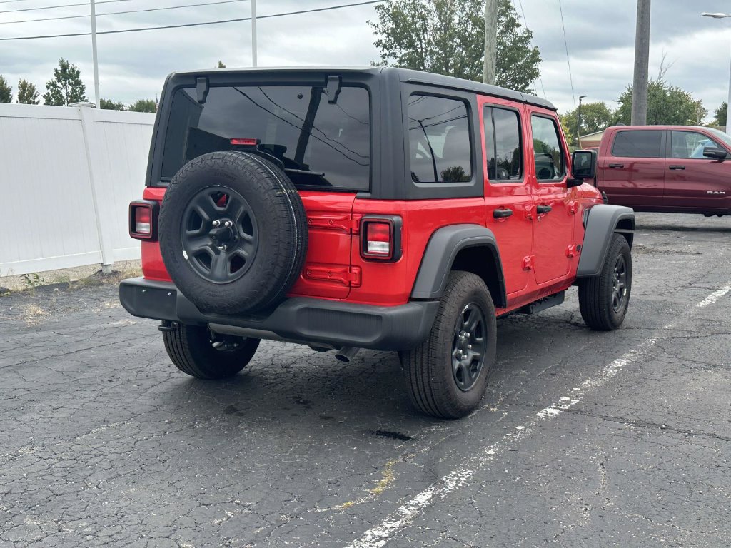 Used 2026 Jeep Wrangler Unlimited Sport AWD/4WD image 4