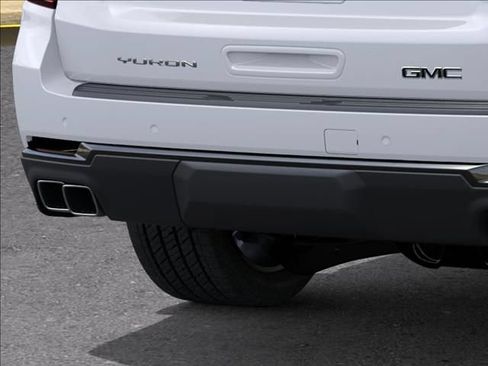 New 2026 GMC Yukon Denali Ultimate AWD/4WD image 14