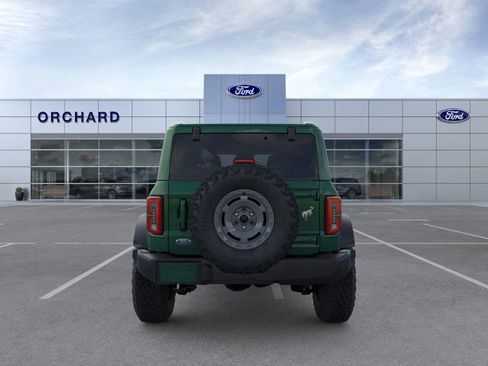 New 2025 Ford Bronco Outer Banks w/ Sasquatch Package AWD/4WD image 5