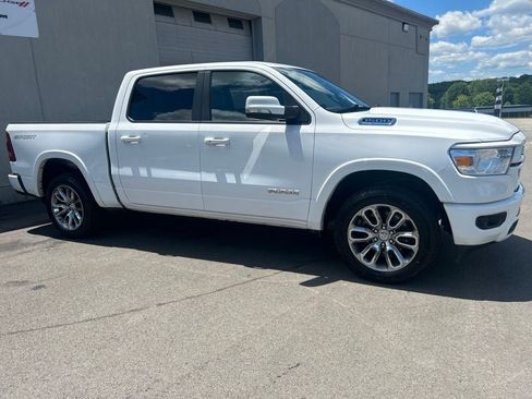 Used 2022 RAM 1500 Laramie w/ Sport Appearance Package AWD/4WD image 8