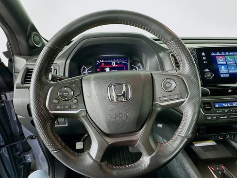 Used 2022 Honda Passport TrailSport image 11
