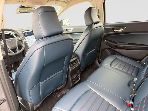 Used 2023 Ford Edge SEL AWD/4WD image 15