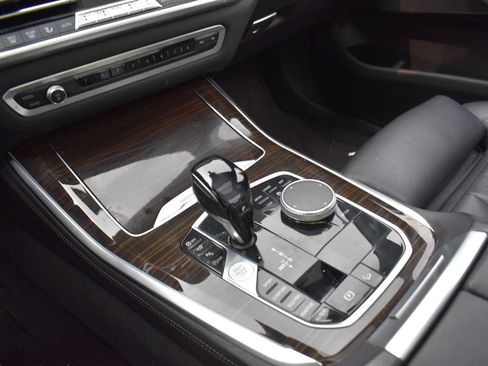 Used 2019 BMW X5 xDrive40i AWD/4WD image 23