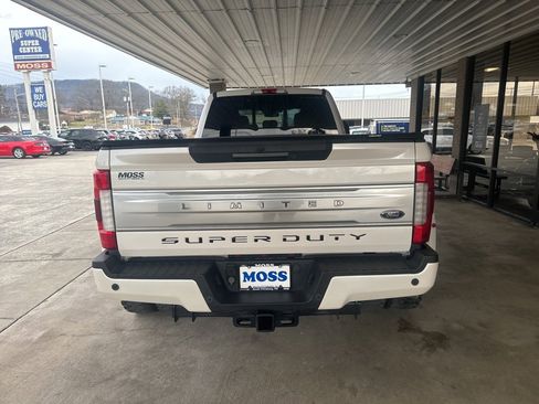 Used 2018 Ford F450 Limited image 5