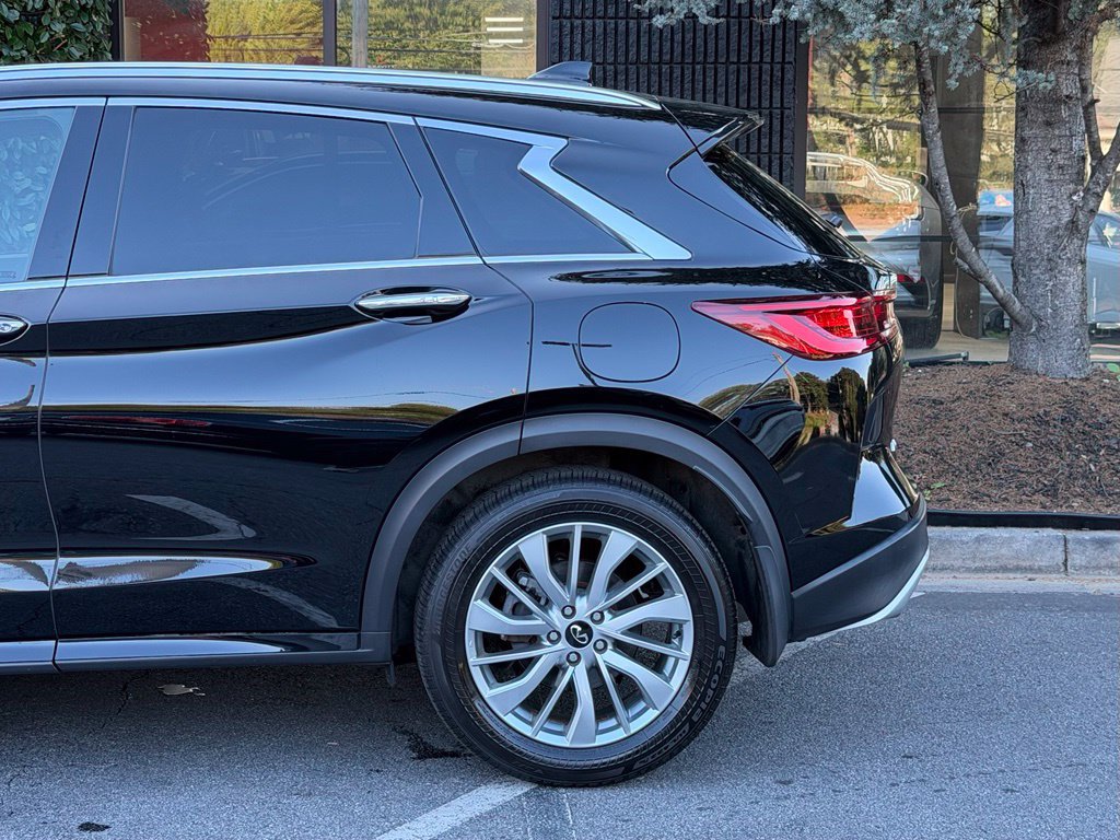 Used 2023 INFINITI QX50 Luxe AWD/4WD image 11