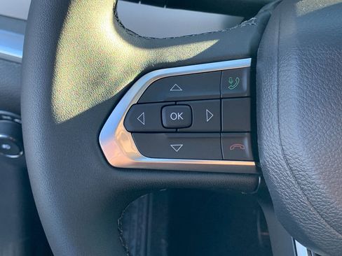 New 2026 Jeep Compass Limited image 25