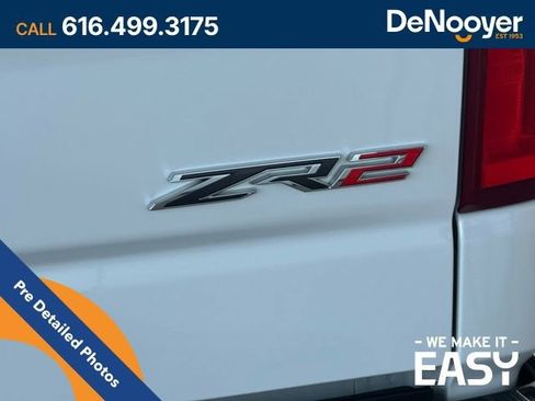 Used 2023 Chevrolet Silverado 1500 ZR2 w/ Technology Package image 9