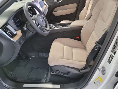 New 2026 Volvo XC60 B5 Plus w/ Climate Package AWD/4WD image 9