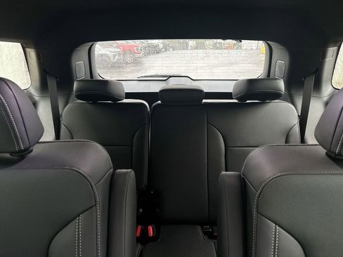 New 2026 Chevrolet Traverse LT image 30