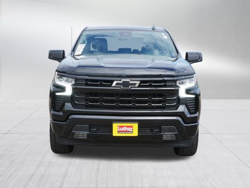 Used 2023 Chevrolet Silverado 1500 RST w/ Z71 Off-Road Package AWD/4WD image 2
