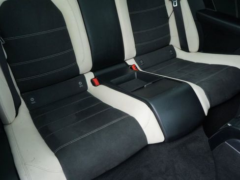 Used 2014 Mercedes-Benz C 63 AMG Coupe image 63