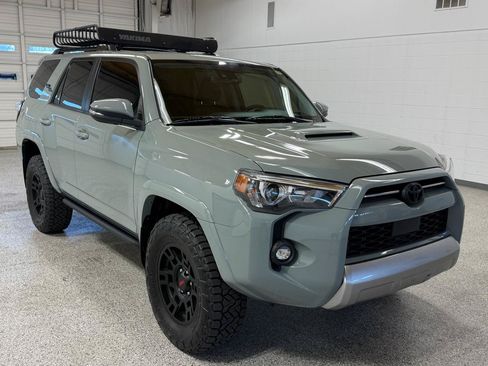 Used 2023 Toyota 4Runner TRD Off-Road Premium AWD/4WD image 6